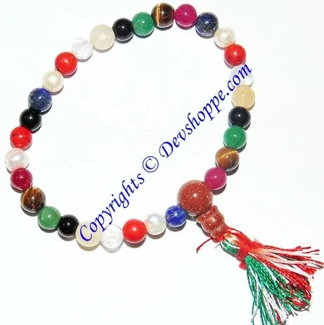 Beautiful Multi stone bracelet in stretch elastic